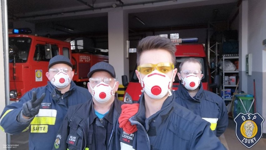 Zdunowscy strażacy roznoszą maseczki dla mieszkańców gminy [ZDJĘCIA]            