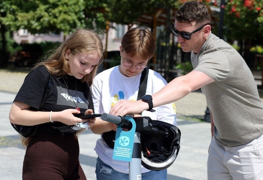 W lipcu 2021 roku odnotowano dwa tysiące przejazdów, w...