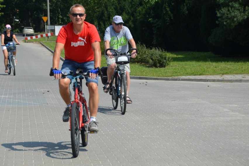 Bełchatów. Rowerowy rajd ze Zgrzytem i PCS na półmetek wakacji [ZDJĘCIA]