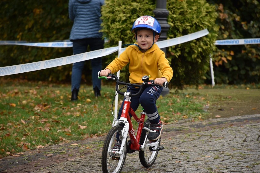 Wyścigi MTB dla dzieci na terenie Pałacu Tłokinia. ZDJĘCIA