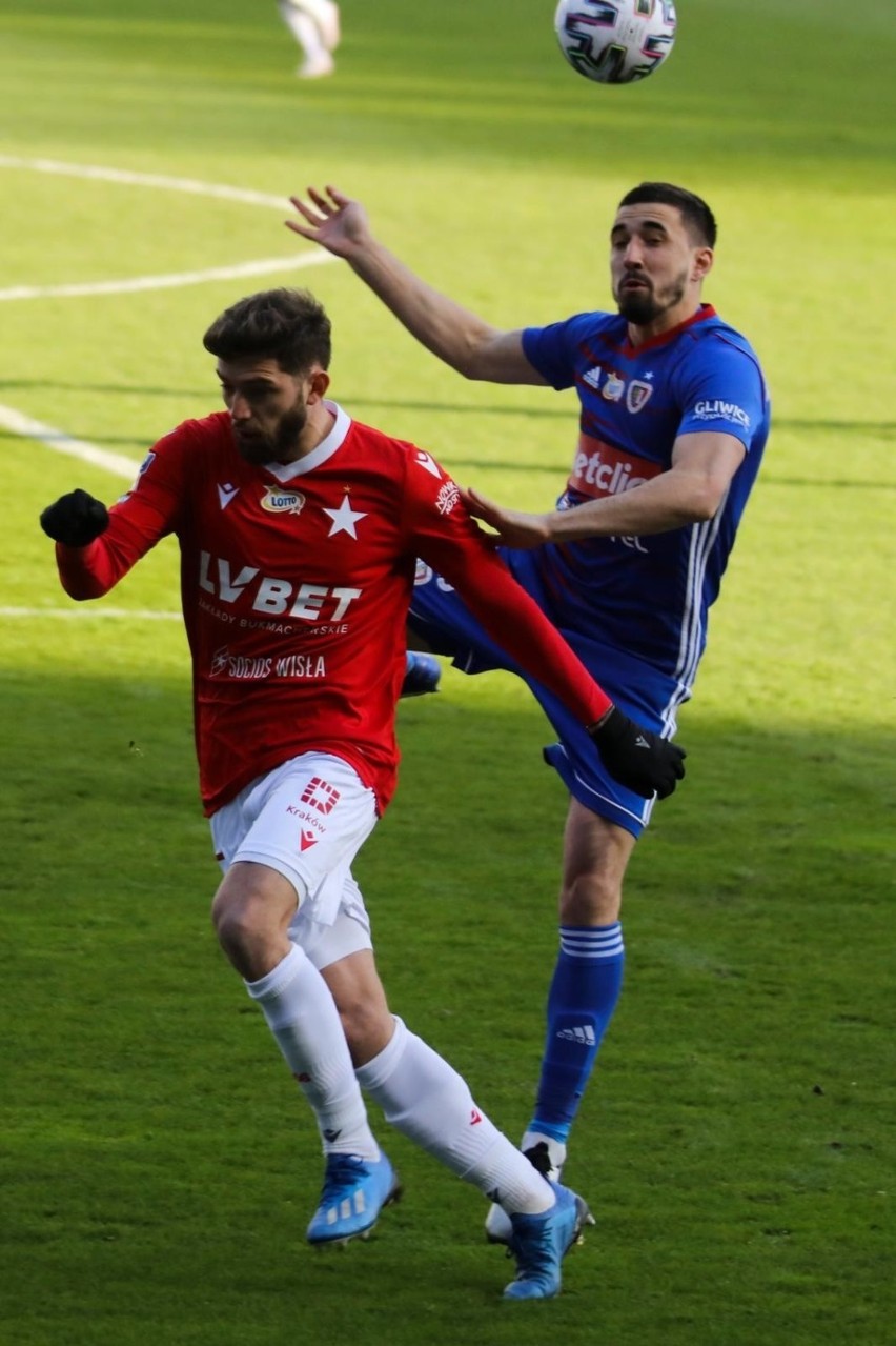 Wisła Kraków. To jest niemożliwe! Prowadzili 3:0, a przegrali mecz z Piastem!