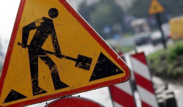 Remontują ulicę Szoszowską w Żorach. Są utrudnienia i objazdy