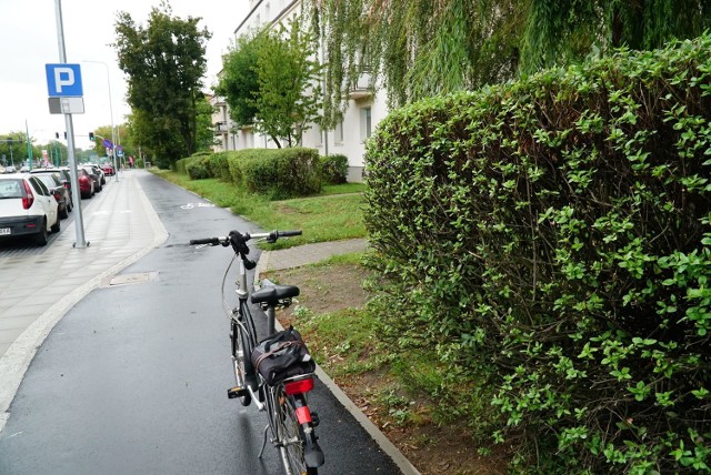 - To co jest robione w przestrzeni miejskiej, jest zobowiązanie do noszenia maseczki, również dotyczy to jazdy na rowerze- powiedział minister zdrowia.
