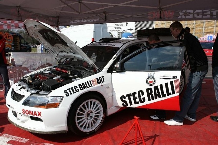 Mitsubushi Lancer Evo 9 WRC zespołu Stec Ralliart fot....