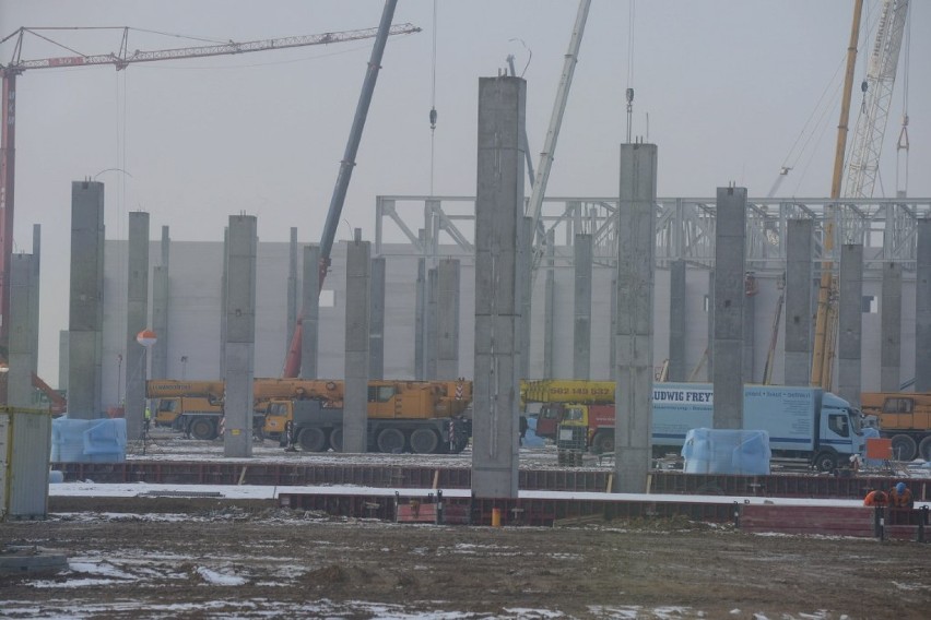 Gigantyczna fabryka będzie gotowa pod koniec 2016 roku