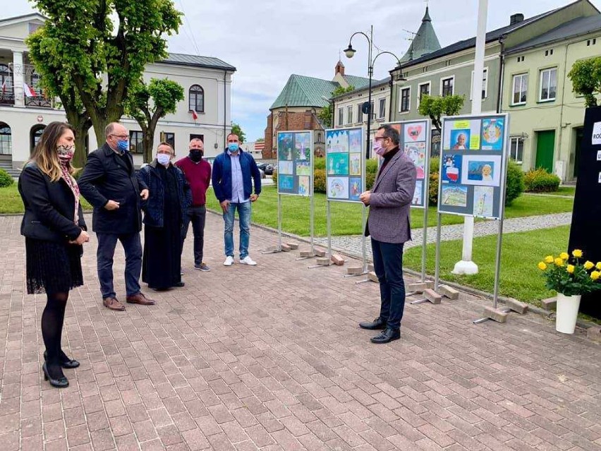 „Święty Jan Paweł II w oczach dzieci z Publicznego...