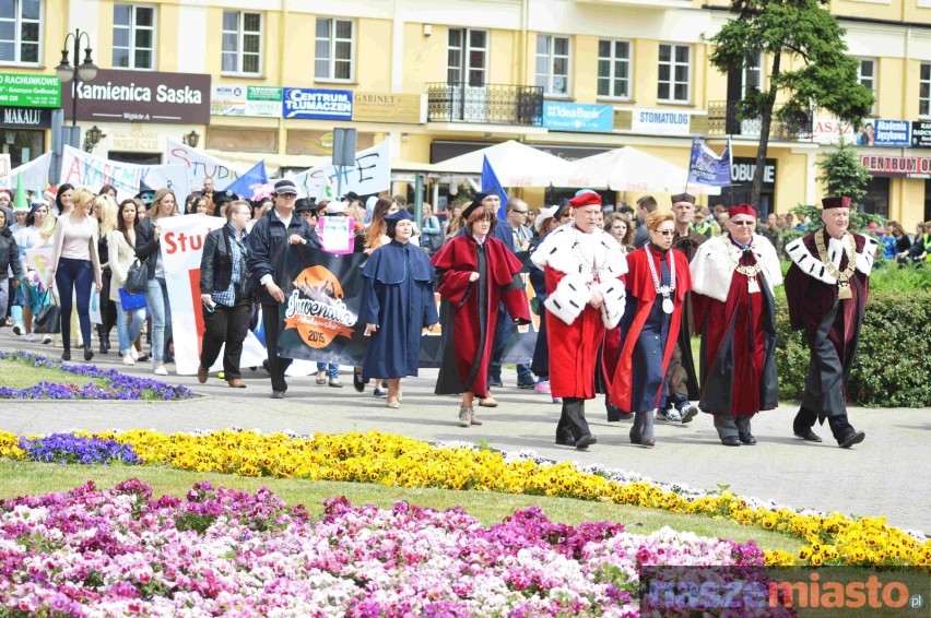 Juwenalia Włocławek 2015. Korowód ulicami Włocławka [ZDJĘCIA, WIDEO]