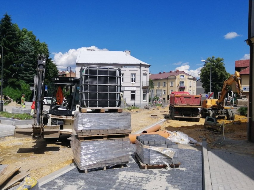 Na Starym Mieście w Oświęcimiu nowe utrudnienia i objazdy. Wkrótce rozpocznie się drugi etap przebudowy ulicy Zaborskiej [ZDJĘCIA]