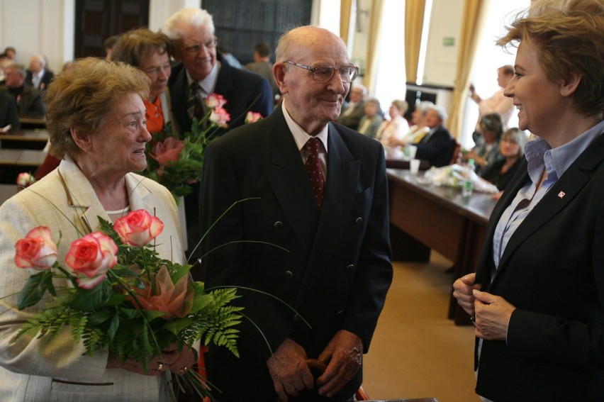 W UMŁ wręczono medale za długoletnie pożycie małżeńskie.