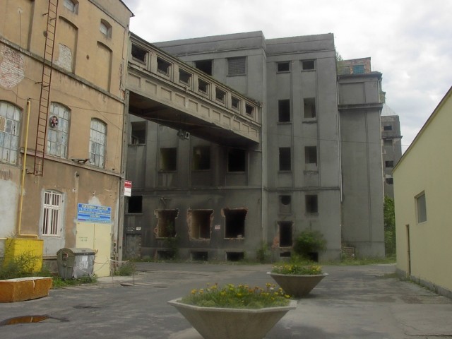 Dawna fabryka leży w zabytkowej strefie miasta / fot. J. Paczkowska