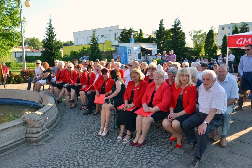 Muzyczne wydarzenie przy fontannie w Zbąszynku