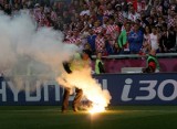 Euro 2012 w Poznaniu: Rzucił flarę na boisko. Został zatrzymany