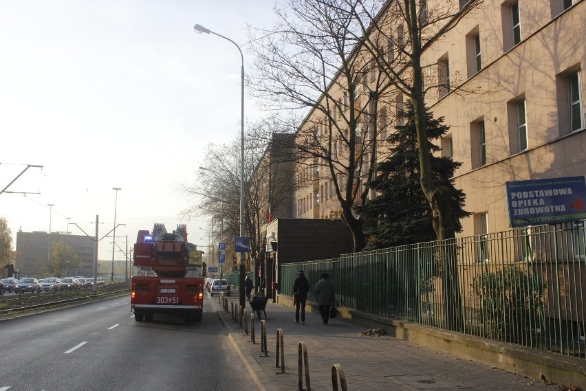 Próba samobójcza w szpitalu WAM. Mężczyzna wyskoczył z...