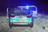 Policyjny pościg w Szczawnie - Zdroju zakończony w szczerym polu! Dlaczego 40-latek uciekał policji?