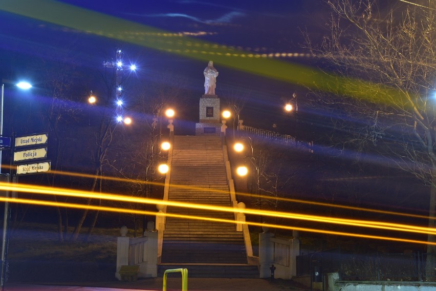 Tak wyglądają iluminacje bożonarodzeniowe w Barcinie. W...