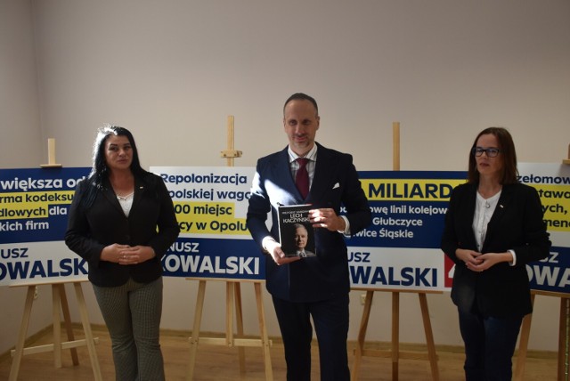 W kontekście planów sprzedaży polskich firm, Kowalski apeluje o głosowanie przeciwko, podkreślając, że repolonizacja jest gwarantem spokoju dla miejsc pracy