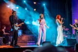 Walentynkowy koncert odbędzie się w Błaszkach. Wystąpi zespół ABBA Classic. Wstęp jest wolny ZDJĘCIA, FILM