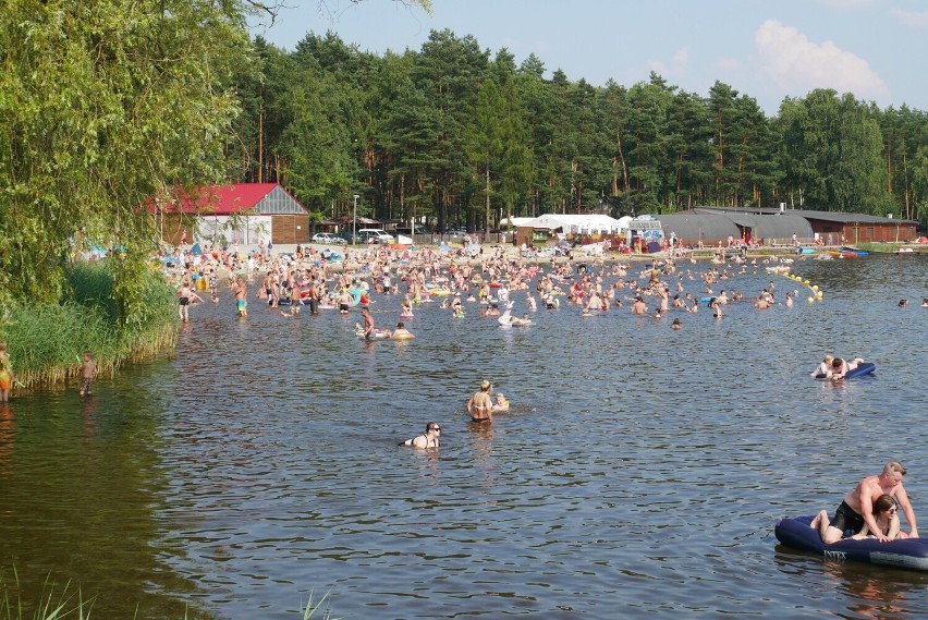 Kąpielisko nad Chechłem w Trzebini otwarte. Woda zdatna do...