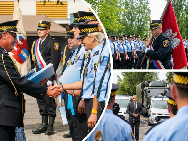 W piątek 24 sierpnia 2018 roku obchodzone jest Święto Straży Miejskiej w Bydgoszczy. Z tej okazji na placu przed siedzibą straży odbyły się uroczystości z udziałem władz miasta oraz przedstawicieli jednostek miejskich i zaprzyjaźnionych instytucji. 

Z okazji święta wręczone zostały również awanse oraz wyróżnienia. Sześcioro nowych strażników złożyło także ślubowanie. Uroczystości poprzedzone zostały mszą świętą w Katedrze Bydgoskiej pod wezwaniem Św. Marcina i Mikołaja.

(sier, źródło: strazmiejska.bydgoszcz.pl)



Zobacz również: "Flesz. Superbakteria atakuje w Polsce"
