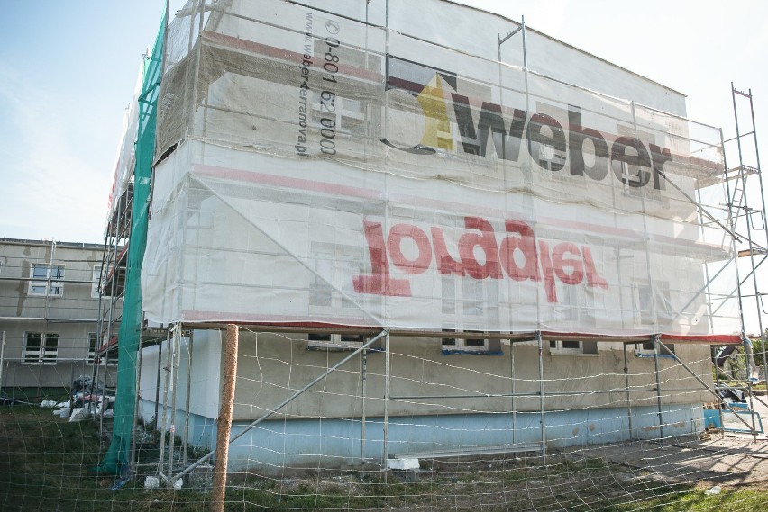 Trwa duży remont w Wilkowicach, zdążą do września? [ZDJĘCIA]