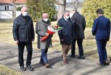 Malbork. 76 rocznica powrotu miasta w granice Polski. Włodarze złożyli kwiaty na cmentarzu radzieckim