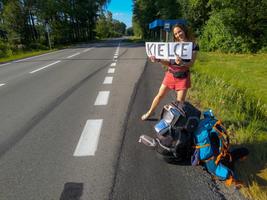 Na podróż po Europie nie wydała prawie nic. Zamiast płacić za autokar czy samolot, wybrała się w drogę... autostopem 