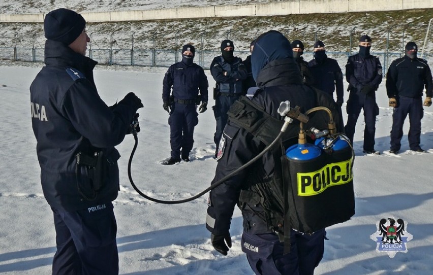 Wałbrzyscy i świdniccy policjanci uczą się, jak działać...