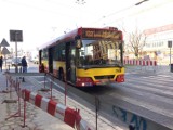 Zepsuty autobus blokował drogę [FOTO]