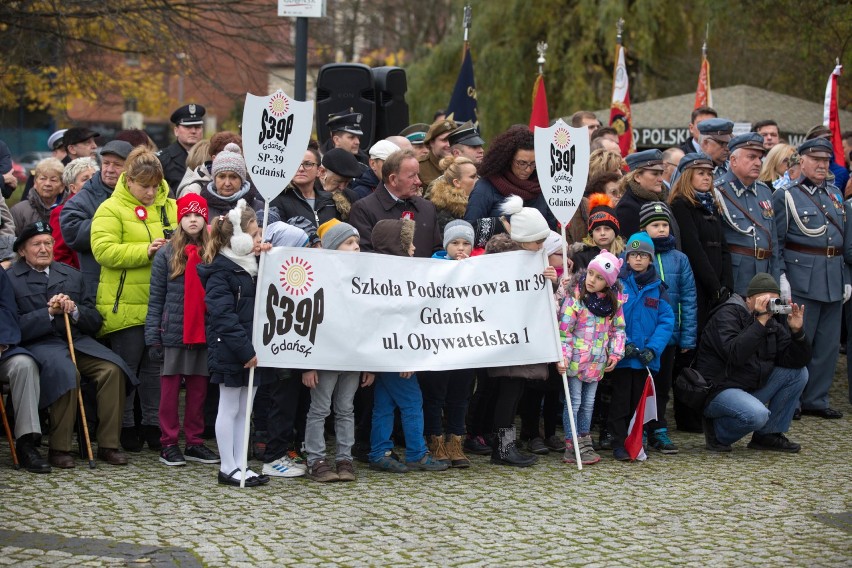 Uroczystość przy pomniku marszałka Piłsudskiego w Gdańsku,...