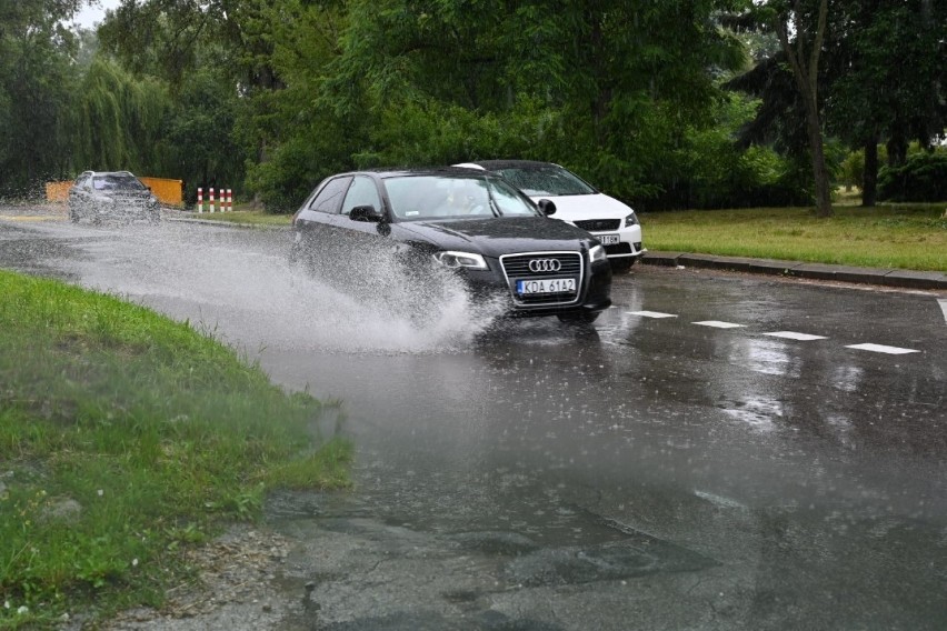 W czwartek po godzinie 14 nad Kielcami przeszła wielka...