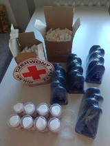 Był posiłek, będzie krem. Polski Czerwony Krzyż w Rzeszowie organizuje zbiórkę dla medyków 