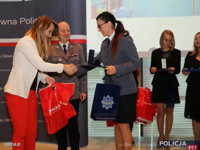 Tomaszowska policjantka ze srebrną odznaką policyjnej sprawności fizycznej