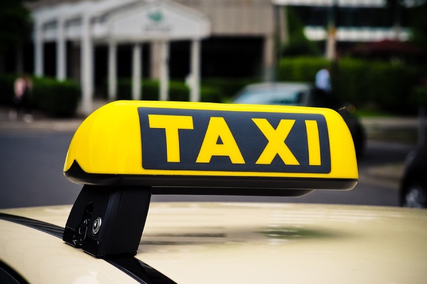 O konieczności dostosowania licencji taxi dla przewoźników,...