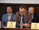  Rada Powiatu Malborskiego po ponad dwóch latach spotkała się na sesji stacjonarnej. Samorządowcy odrzucili petycję w sprawie trybu zdalnego