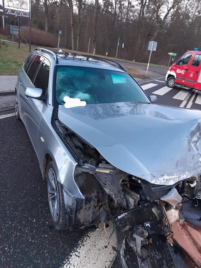 Do zderzenia bmw i toyoty doszło na łuku drogi krajowej nr...