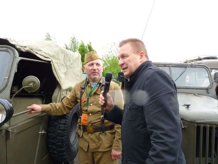 Zlot Pojazdów Militarnych Wapienniki 2012: Parada i pokaz w Radomsku [ZDJĘCIA+FILM]