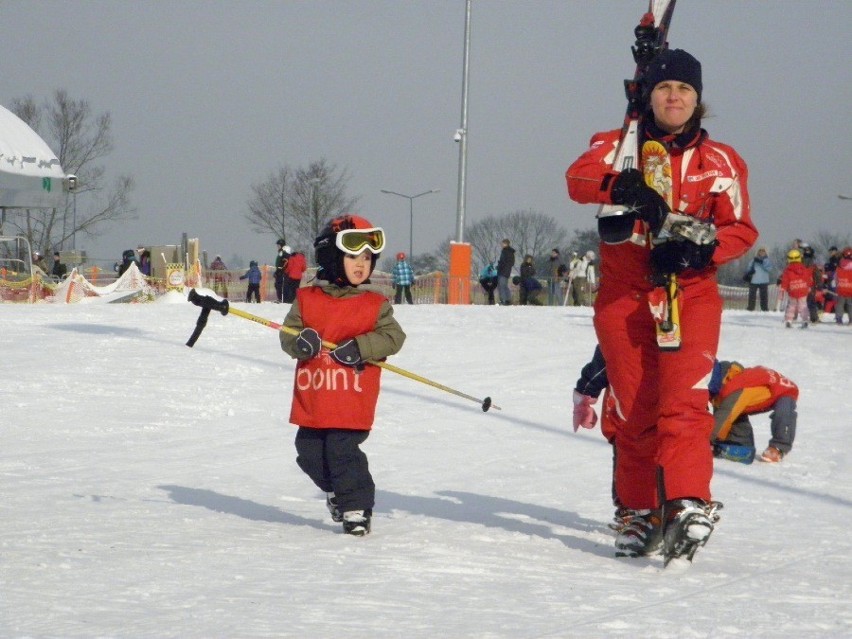 Ferie zimowe 2013 w Beskidach [ZDJĘCIA]. Zobacz tłumy na Dębowcu