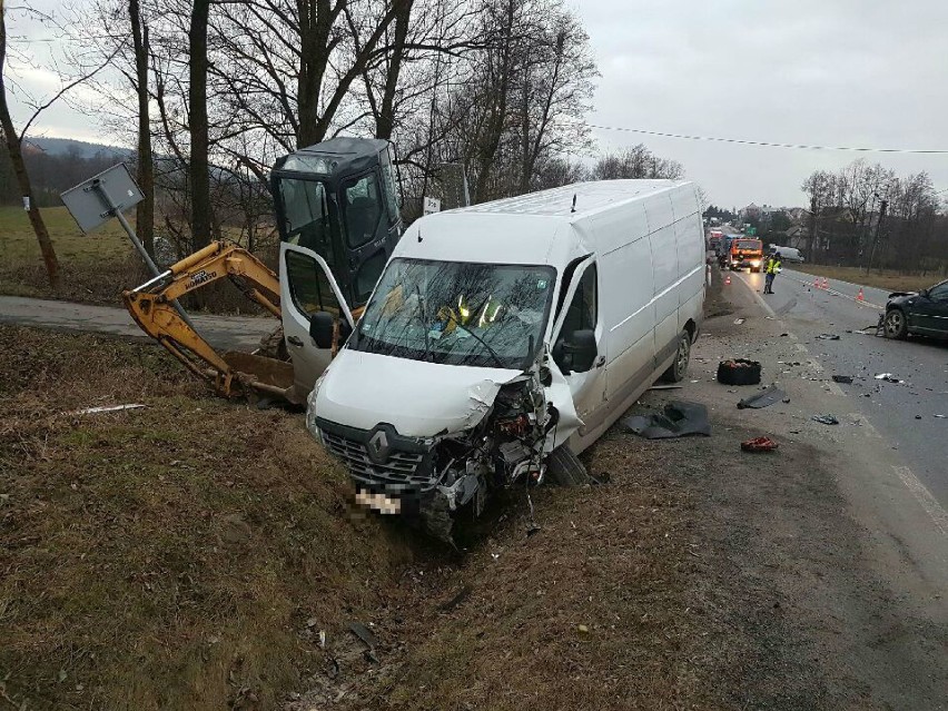 Wypadek w Tymowej. DK 75 Brzesko-Nowy Sącz zablokowana [ZDJĘCIA]