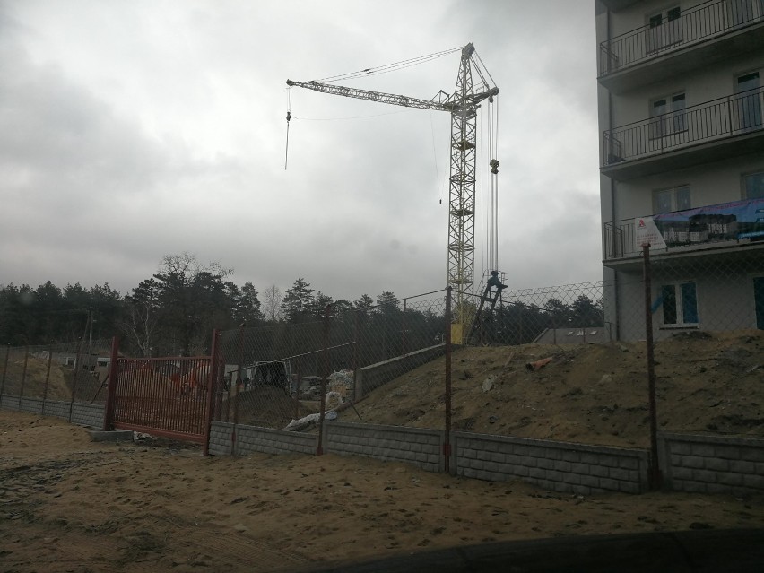 Koparka uszkodziła gazociąg na ulicy Wilgi we Włocławku 