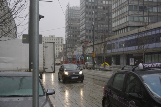 W związku z tym można się nim poruszać z maksymalną prędkością 20 km/h i parkować jedynie w wyznaczonych miejscach.