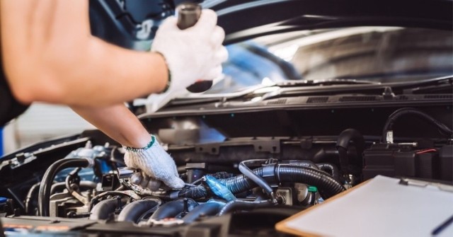 Kupno samochodu to zawsze wyzwanie. Tak samo przygotowują się do tego Ci, którzy zamierzają kupić auto 10-letnie, jak i ci zainteresowani 3-letnim pojazdem. W jednym i drugim przypadku kierowcy przed zakupem podpierają się różnego rodzaju rankingami awaryjności. Jednym z nich jest coroczny raport TUV, dotyczący awaryjności pojazdów.  Sprawdź jak poradziły sobie samochody 3-letnie.

>>>>>ZOBACZ