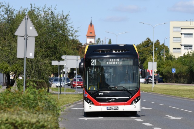 Warto w piątek, 22 września 2023 r., zostawić auto na parkingu i skorzystać z możliwości bezpłatnego poruszania się autobusami komunikacji miejskiej w Inowrocławiu