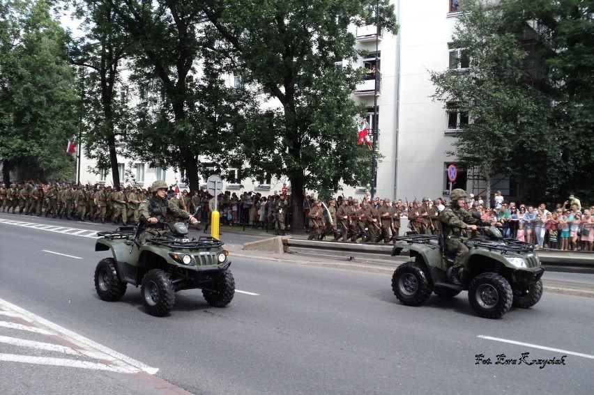 Warszawa, 15 sierpnia 2014. Defilada wojskowa. Fot. Ewa...