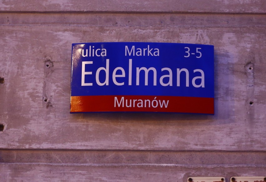 Po lewej stronie stara nazwa ulicy, po prawej nowa:
Edwarda...