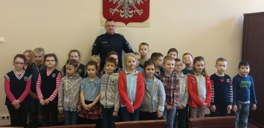 Laureaci konkursu odwiedzili Komendę Miejską Policji w Koszalinie [ZDJĘCIA]