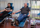 Zbiórka krwi w Rzgowie. Stowarzyszenie Kaprala Wojtka organizuje przedwakacyjną akcję honorowego oddawania krwi