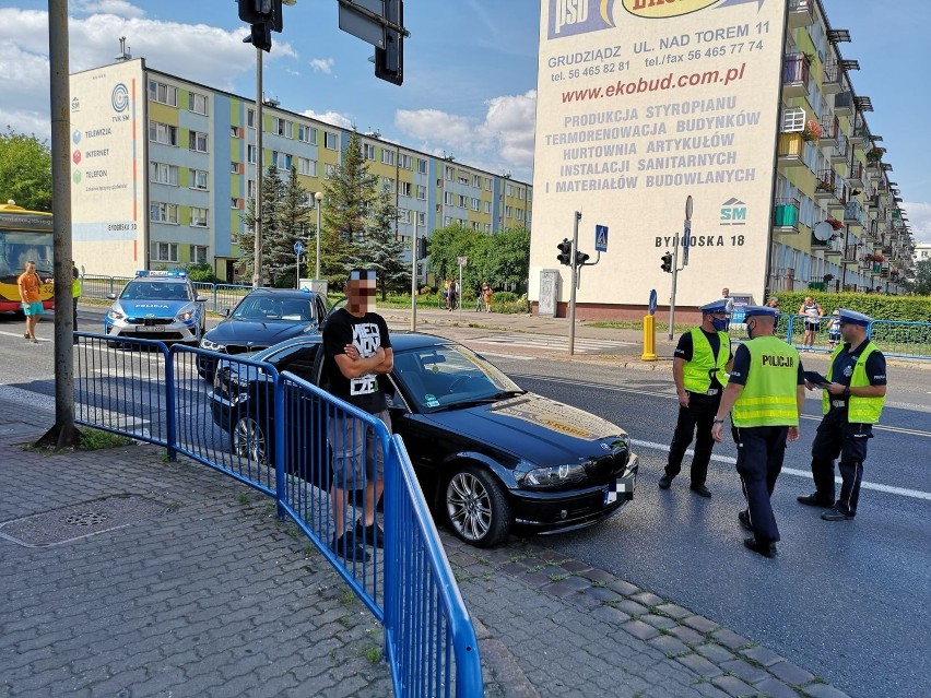 Potrącenie pieszego na ul. Bydgoskiej w Grudziądzu. Są utrudnienia [zdjęcia]
