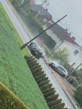 Wypadek w Świerklanach. Czołowe zderzenie audi i opla na ulicy Boryńskiej