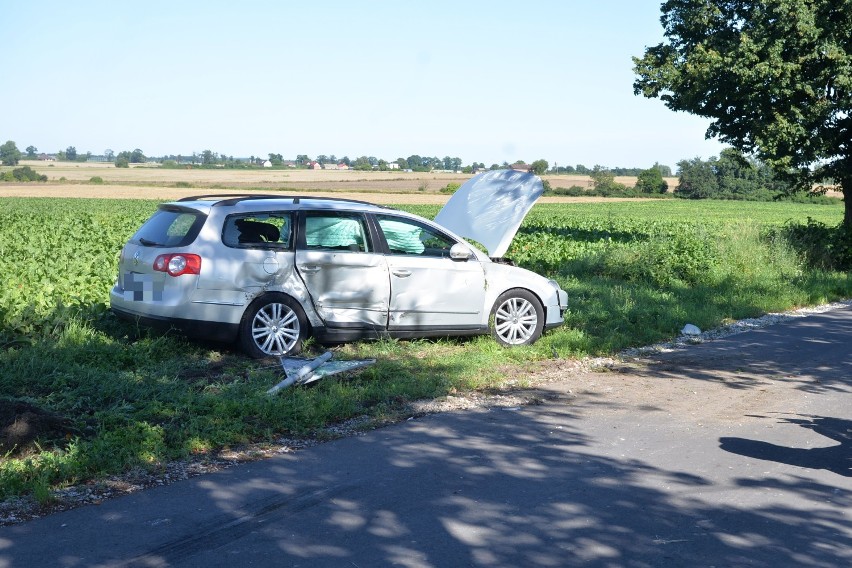 Do groźnej kolizji volkswagena z oplem doszło w gminie...