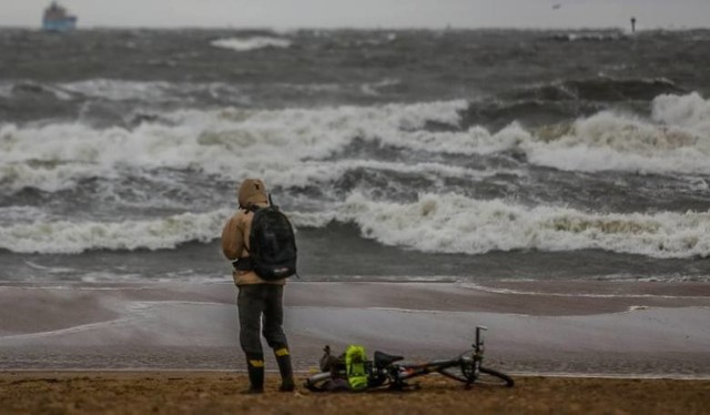 Alert RCB. W Szczecinie i nad morzem